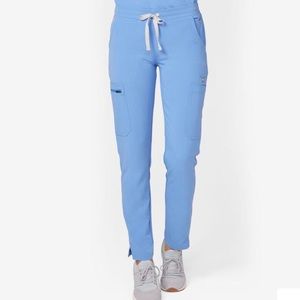 FIGS Scrub Set- small top & small tall pant